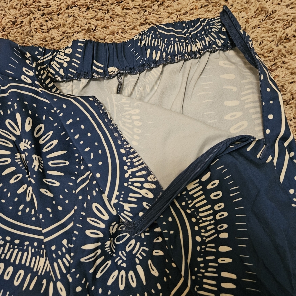 Cupshe Blue and Cream Wide Leg Pants - Picture 7 of 12